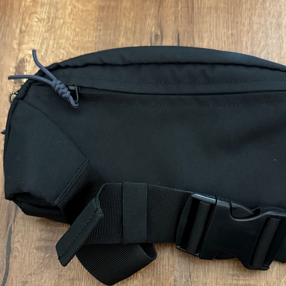 Volcom Black Belt Bag unisex - Picture 4 of 14